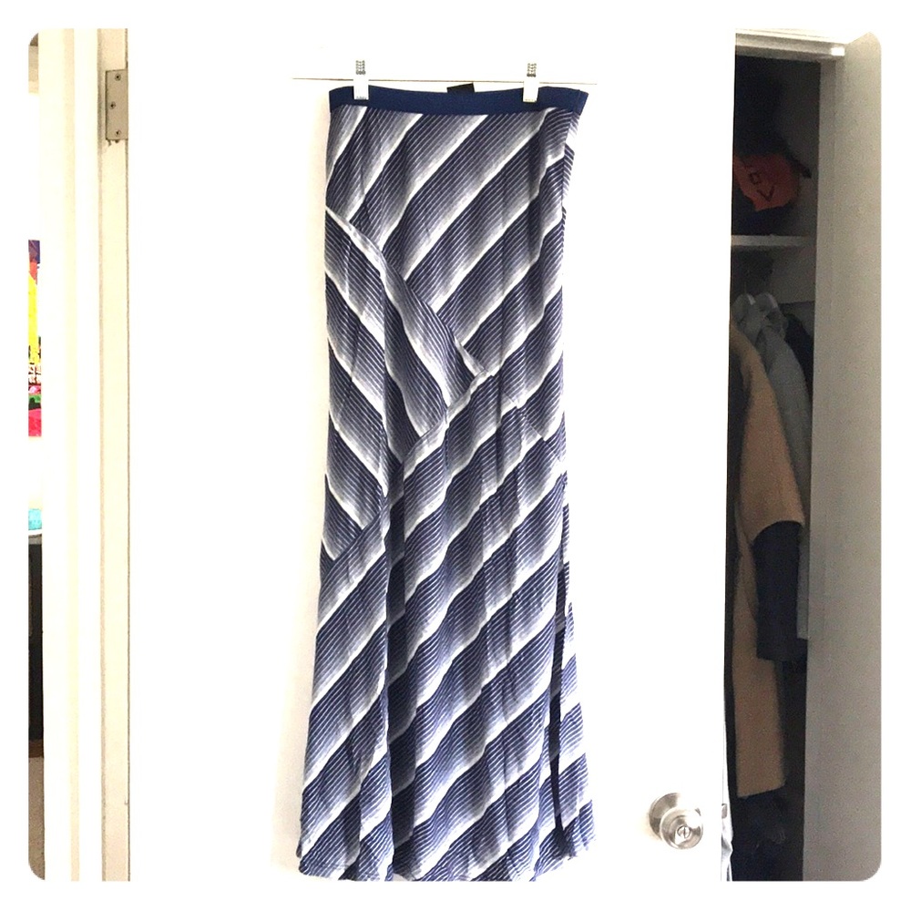 Bobeau maxi skirt small